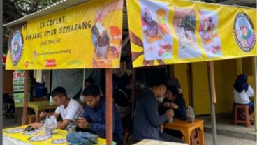 Modal Bisnis Franchise Es Coklat Panjang Umur, Pelopor Cokelat Roti Asal Semarang