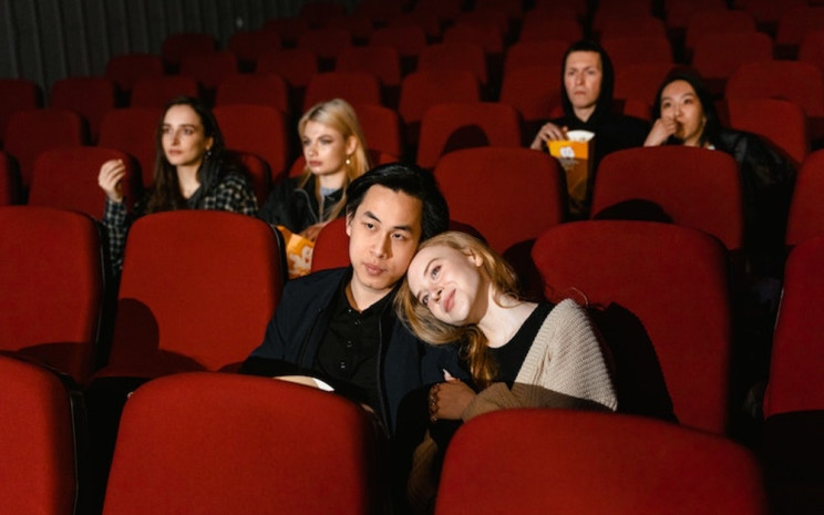 Ini 6 Rekomendasi Film Romantis Barat Terbaik Sepanjang Masa