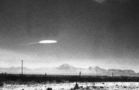 Benarkah Ada UFO 2 Kali Lebih Cepat dari Rudal Balistik di Langit Ukraina?
