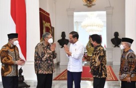 Jokowi Lantik Dewan Pengawas dan Anggota BPKH 2022-2027, Ini Daftarnya