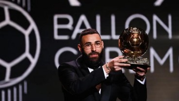 Karim Benzema Raih Ballon d'Or 2022 Ungguli Mane dan Lewandowski