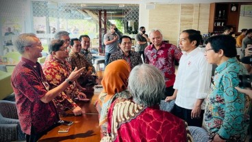 Jokowi Pamer Foto Wisuda Usai Diterpa Isu Ijazah Palsu