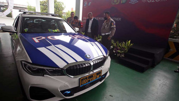 BMW Indonesia Serahkan 1 Unit BMW 330e M Sport Kepada Korlantas Polri Untuk Pengawalan Presidensi G20