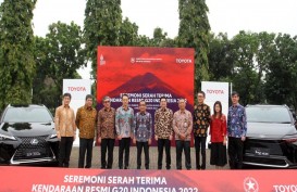 Toyota Serahkan Lexus UX300e dan Toyota bZ4X Kawal KTT G20