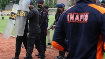 Rekonstruksi Tragedi Kanjuruhan: Mengapa Tak Ada Tembakan Gas Air Mata ke Tribune?