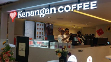 Menparekraf Resmikan Gerai Kopi Kenangan dan Restoran Sari Ratu di Malaysia