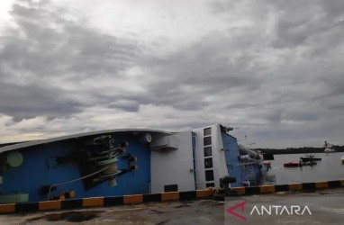 Evakuasi KM Satya Kencana III di Kumai Belum Diputuskan Tenggatnya