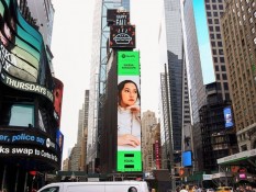 Bangga, Raissa Anggiani Masuk Billboard New York Times Square Berkat Spotify Equal