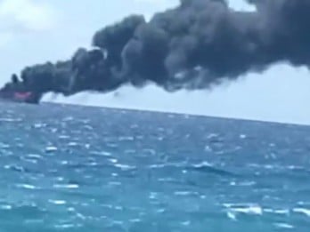 Kapal Feri Cantika 77 Terbakar di Tengah Laut Alor NTT, Bawa 167 Penumpang