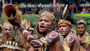 Pembukaan Kongres Masyarakat Adat Nusantara di Papua