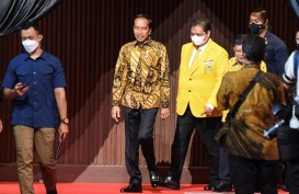 Jokowi Puji Airlangga Hartanto di HUT ke-58 Golkar, Kode Dukungan Pemilu 2024?