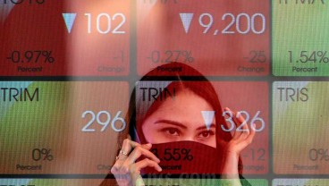 IHSG Ditutup Melemah Tipis, Saham UNVR dan GOTO Panen Cuan