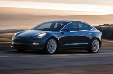 Sabuk Pengaman Longgar, Tesla Tarik Peredaran 24.000 Unit Model 3
