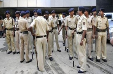 Polisi India Tangkap 9 Orang Usai 144 Orang Tewas Karena Jembatan Runtuh
