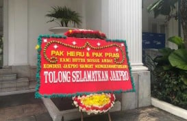Muncul Karangan Bunga 'Selamatkan Jakpro' di Balai Kota, Apa Maksudnya?