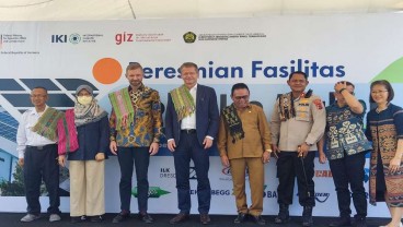 Kerja Sama dengan Jerman, ESDM Resmikan Mesin Pembuat Es Tenaga Surya di NTT