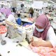 Baju Bekas Impor Percepat Industri Garmen Sunset