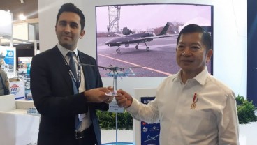 Menteri Suharso Kunjungi Booth Industri Pertahanan Turki, Pemerintah Kepincut Pesawat Tanpa Awak Baykar?