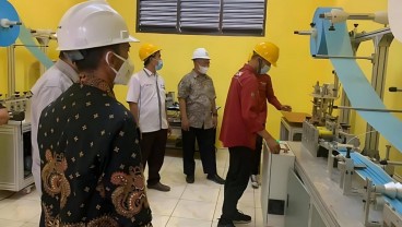 Masker Karya SMKN 1 Losarang Terbang ke China