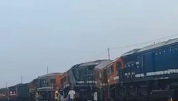 2 Kereta Api Tabrakan di Stasiun Rengas Lampung, Ini Kronologinya