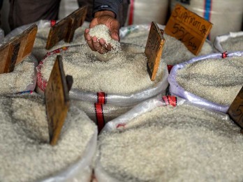 Stabilisasi Harga, Pemerintah Guyur 2.000 Ton Beras ke Pasar Cipinang