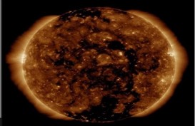 Badai Matahari Hantam Bumi, Muncul Retakan di Medan Magnet