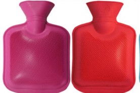 Sering Kompres dengan Botol Air Panas? Ternyata Ini…