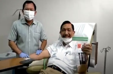 Luhut Sebut 30 Persen yang Terkena Varian XBB Belum Vaksin