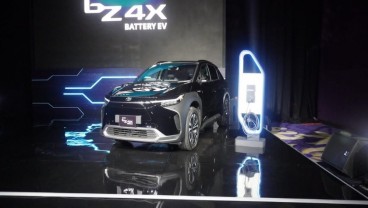 Toyota Resmi Meluncurkan bZ4X, Harga Tembus Rp1 Miliar