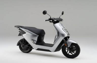 Honda Luncurkan Motor Listrik EM1 di Pameran EICMA