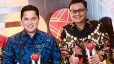 Erick Thohir dan Direktur MIND ID Raih Penghargaan Outstanding CSR Leader