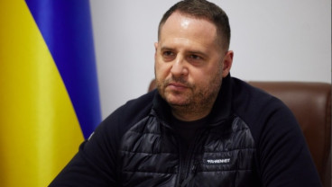 Warga Ukraina Rayakan Mundurnya Militer Rusia di Kherson