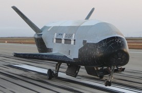 Pesawat Ruang Angkasa X-37B Mendarat di Bumi, Akhiri…