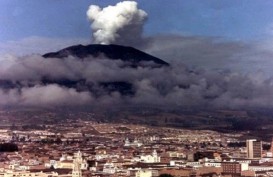 Sejarah 14 November, Gunung Nevado del Ruiz Meletus, 23 Ribu Orang Meninggal