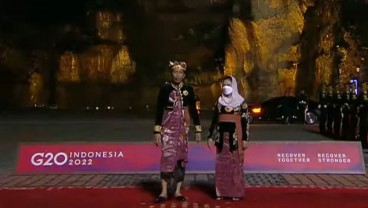 Gala Dinner KTT G20, Jokowi-Iriana Pakai Baju Adat Bali