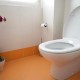 Benarkah Pakai Toilet Duduk Bisa Picu Infeksi Saluran Kemih?