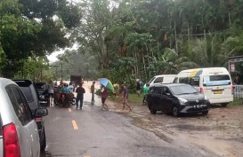 Banjir di Koto XI Tarusan, Jalan Sumbar - Bengkulu Putus Total