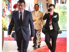 Viral Prabowo Hindari Jalan di Karpet Merah di KTT G20, Banjir Sanjungan Netizen