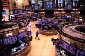 Wall Street Rebound, Investor Tutup Kuping Suku Bunga Mau Naik