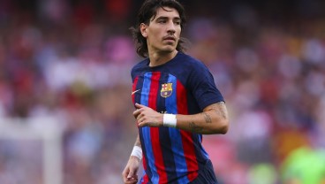 Susah Dapatkan Tempat Utama, Barca Tawarkan Bellerin ke Roma