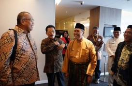 Gubernur Riau Minta Jalan yang Hancur Akibat Truk Pengangkut Sawit Diperbaiki