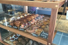 Edho Zell, Founder Startup Social Bread Targetkan…