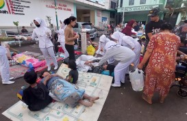 Gempa Cianjur: Warga Menunggu Kehadiran Relawan Kebencanaan dan Kesehatan