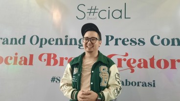 Kenalan dengan Youtuber dan Sociopreneur Edho Zell, si Mantan Kasir Warnet