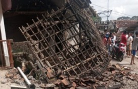 Gempa Cianjur, 25 Orang Tertimbun Runtuhan Bangunan