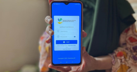 Tampilan aplikasi Cek Bansos untuk mengecek penerima BLT BBM Rp600.000/Bisnis-Feni Freycinetia Fitriani