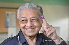 Kalah di Pemilu Malaysia, Mahathir Isyaratkan Pensiun…