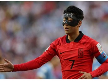 Sempat Diragukan Tampil, Son Heung Min Akhirnya Bisa Main di Piala Dunia Pakai Topeng