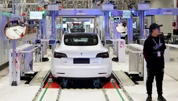 Tesla Menarik Ribuan Mobil di China, Ini Pemicunya