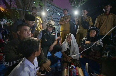 Gempa Cianjur: Ridwan Kamil Sesalkan Pencabutan Label Pemberi Bantuan Tenda